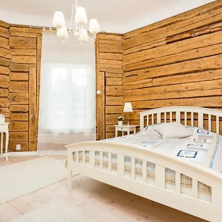 Apartment Lossiplatsi *
