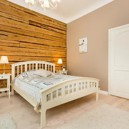 Lossiplatsi Apartment